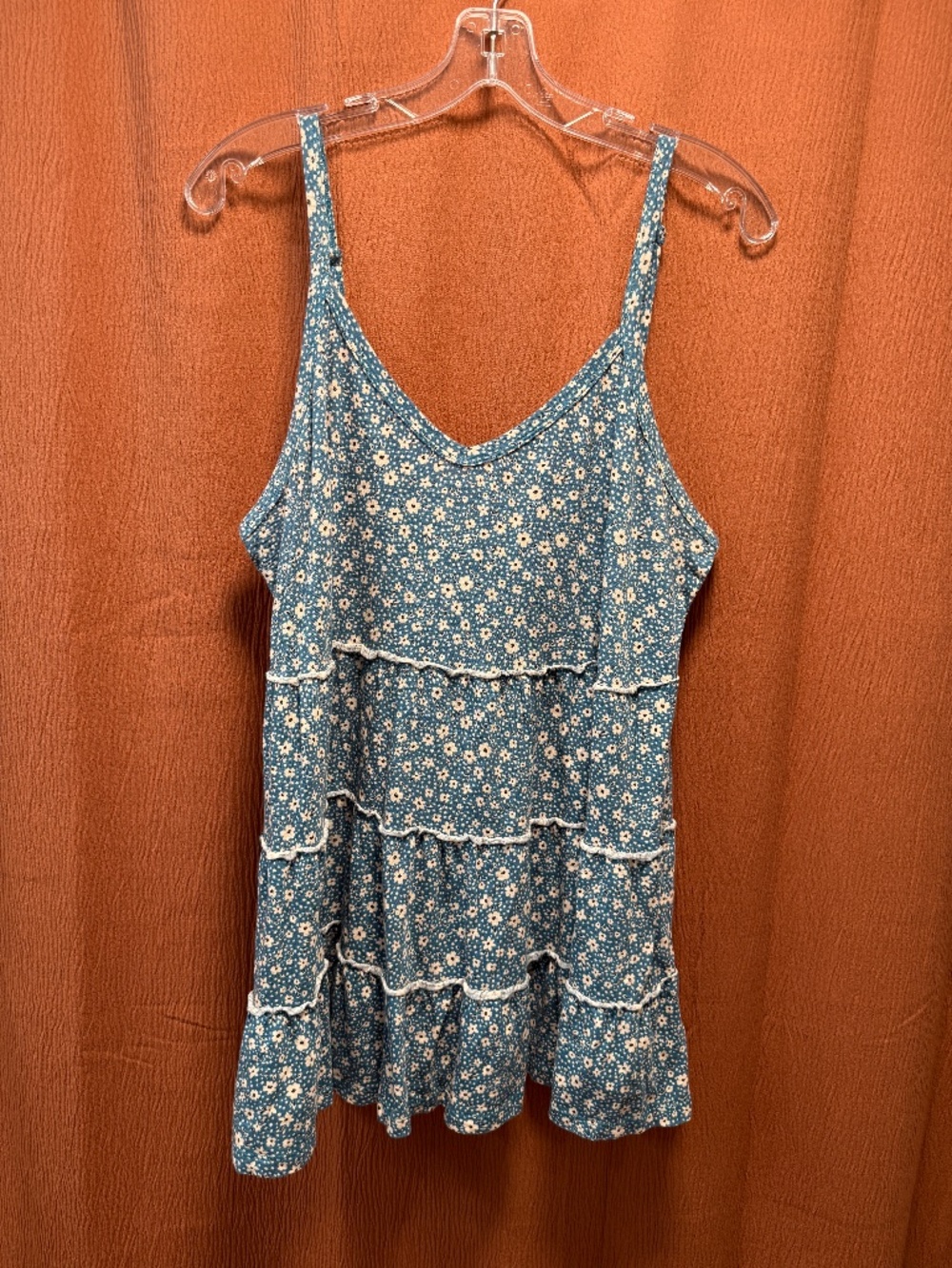 Torrid Vintage Slub Blue floral tank top - size 3 (22/24)